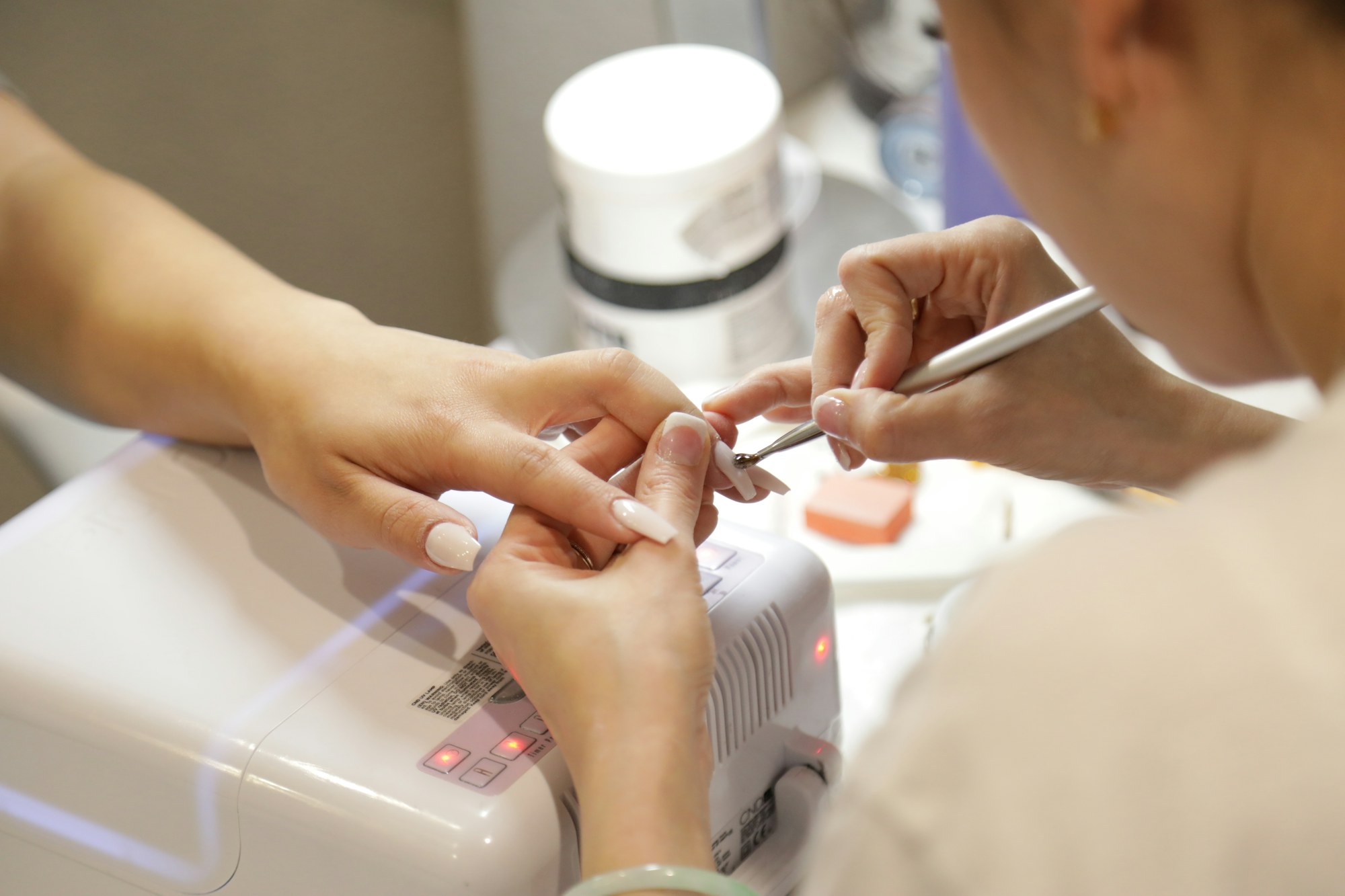 Lovely nails, neat brows and an hour that’s just for you
